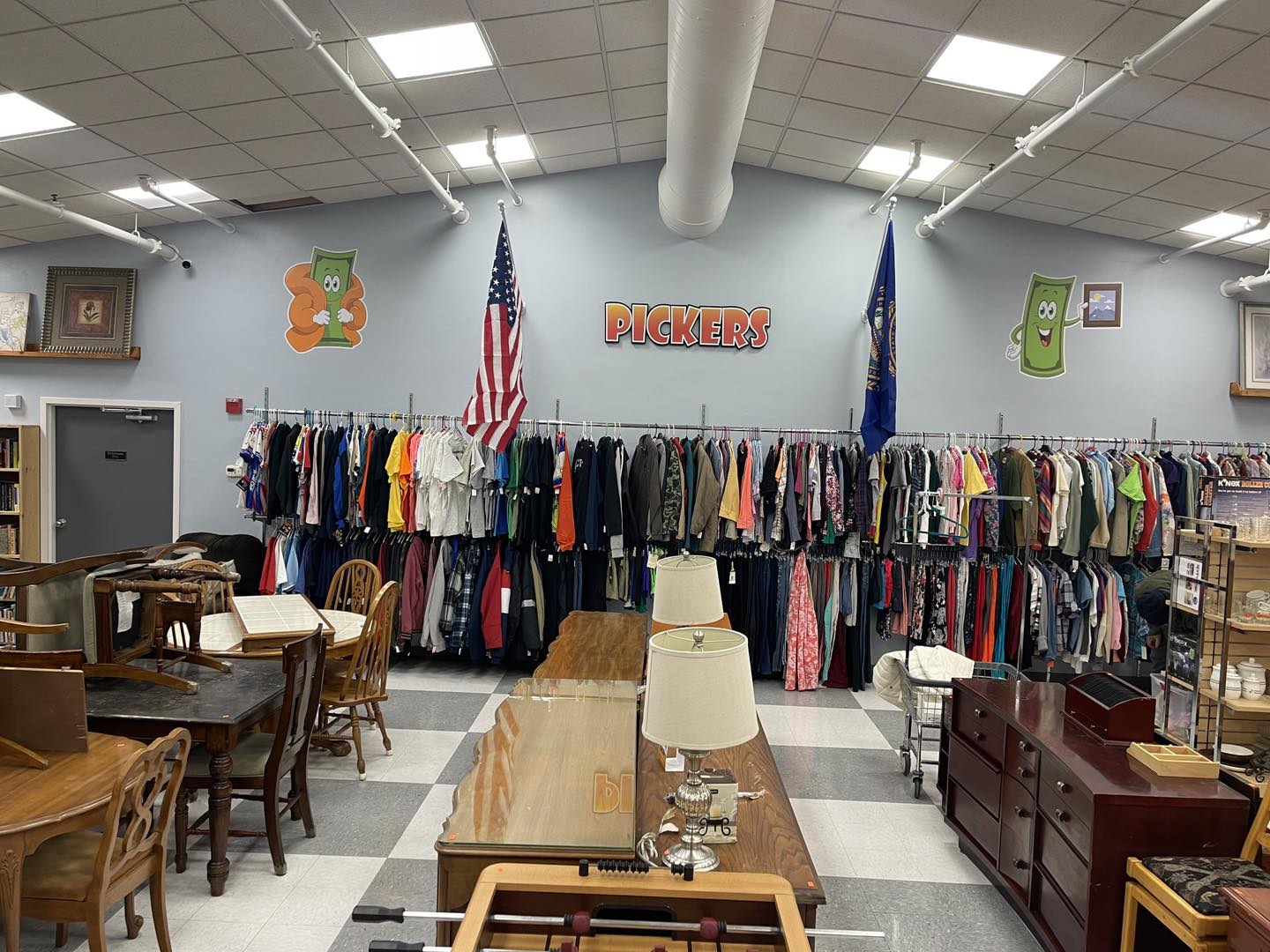 Pickers Discount And Thrift